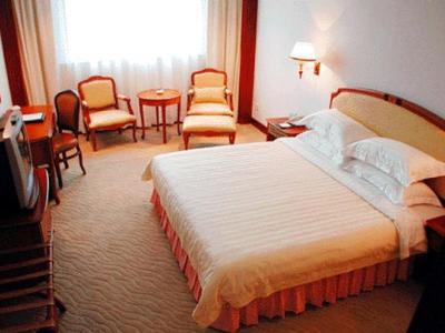 Phoenix Hotel Наньнин Экстерьер фото