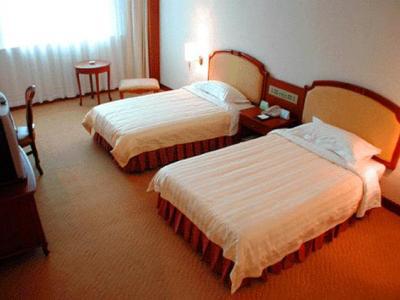 Phoenix Hotel Наньнин Экстерьер фото